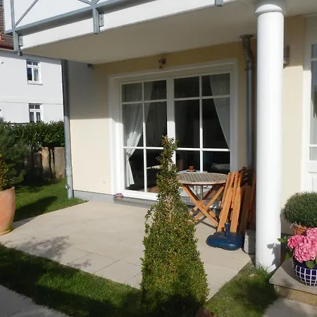 Akazienhaus 4 *